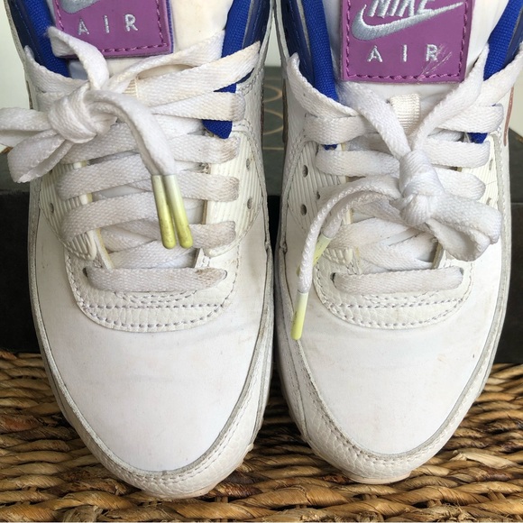 SOLD Nike Women's Air Max 90 SE Easter Sneakers - Picture 6 of 13